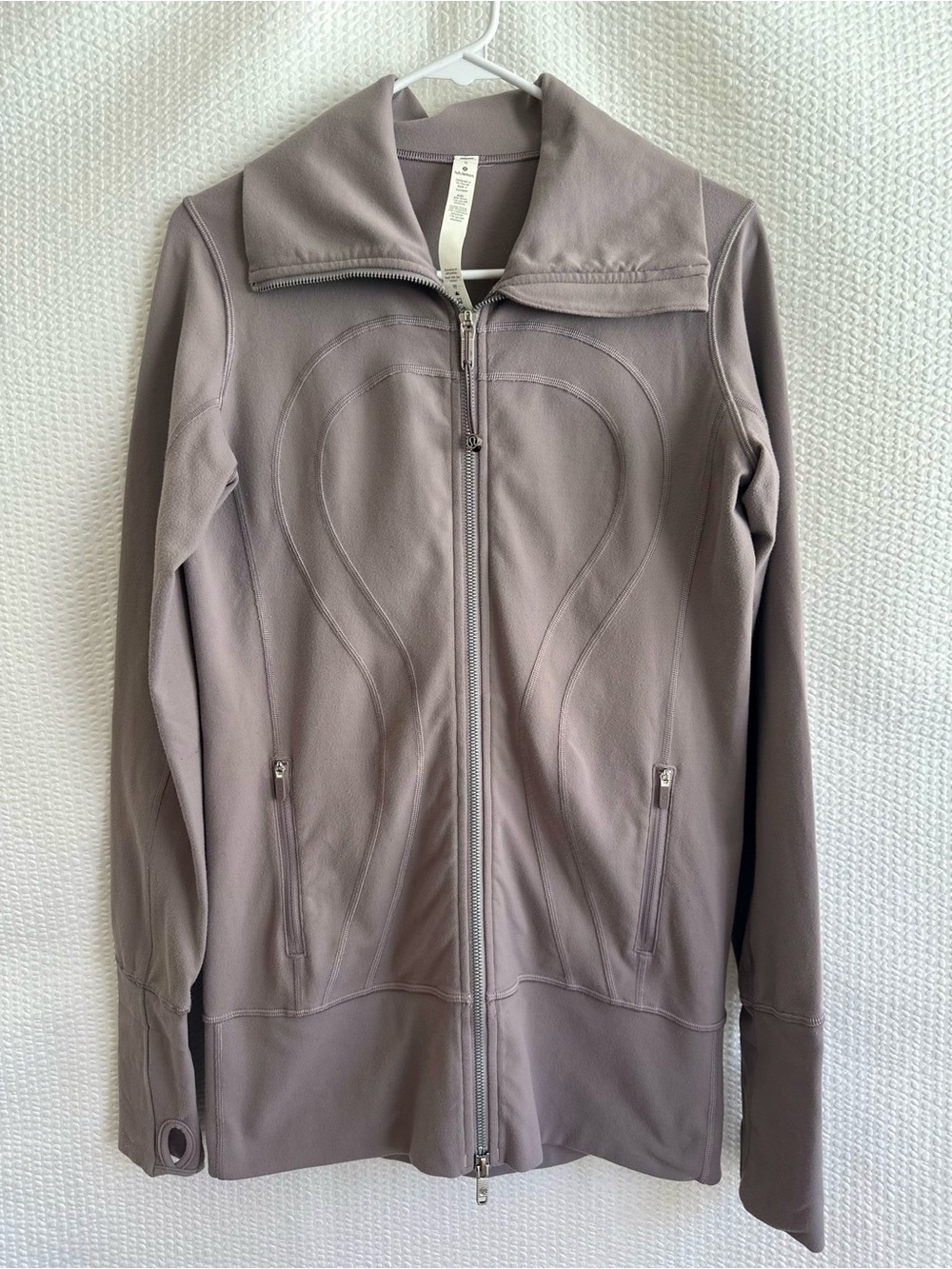 Lululemon In Stride Jacket Violet Verbena Purple Luon Running Jacket Size: 6